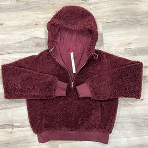 Lululemon Textured Fleece 1/2 Zip, size 8